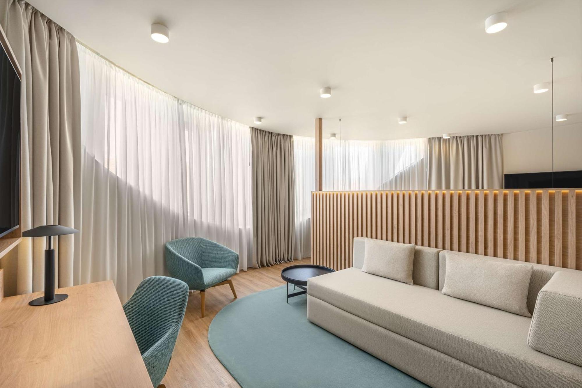 Hilton Garden Inn Debrecen City Center Екстериор снимка