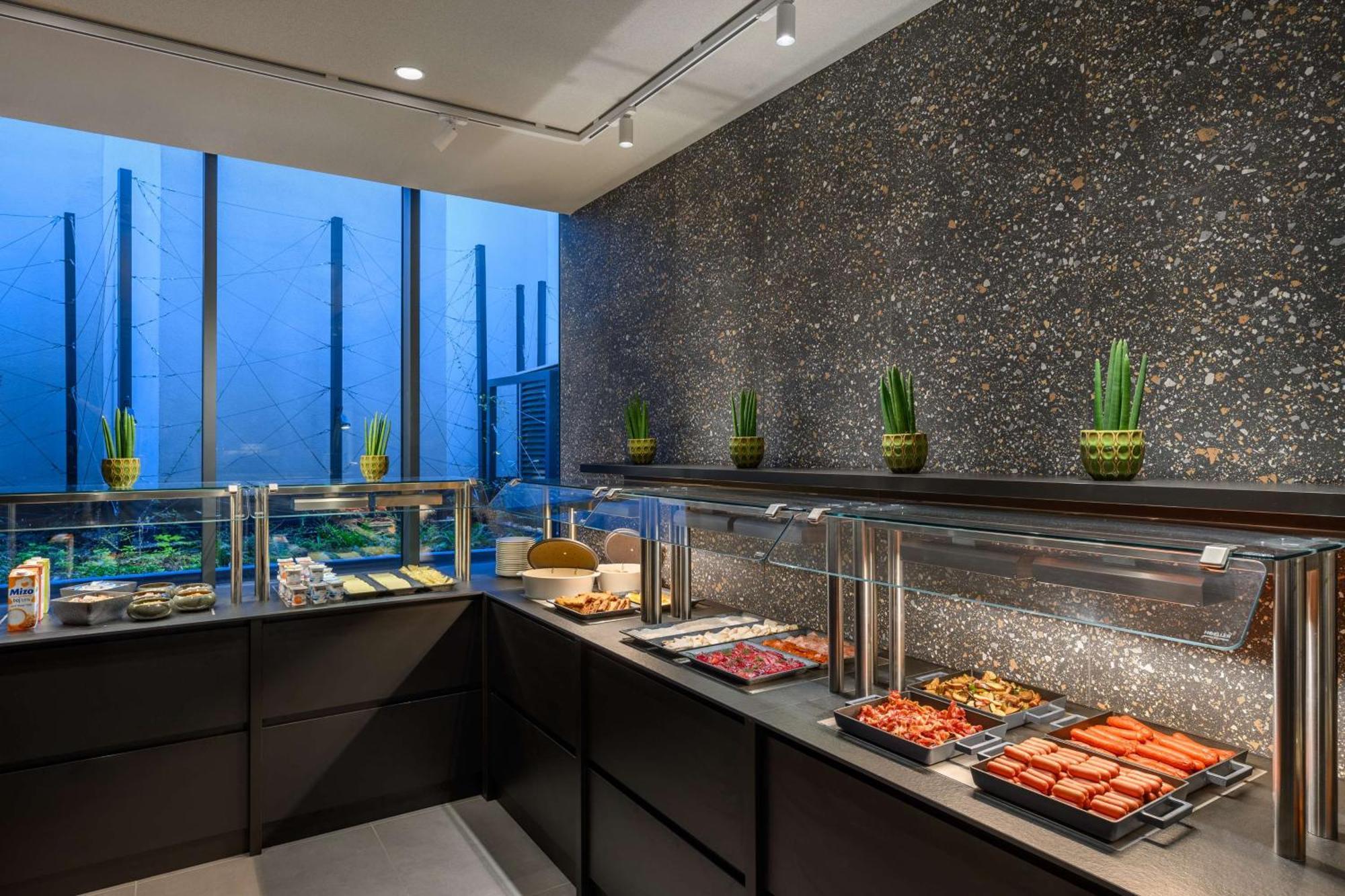 Hilton Garden Inn Debrecen City Center Екстериор снимка