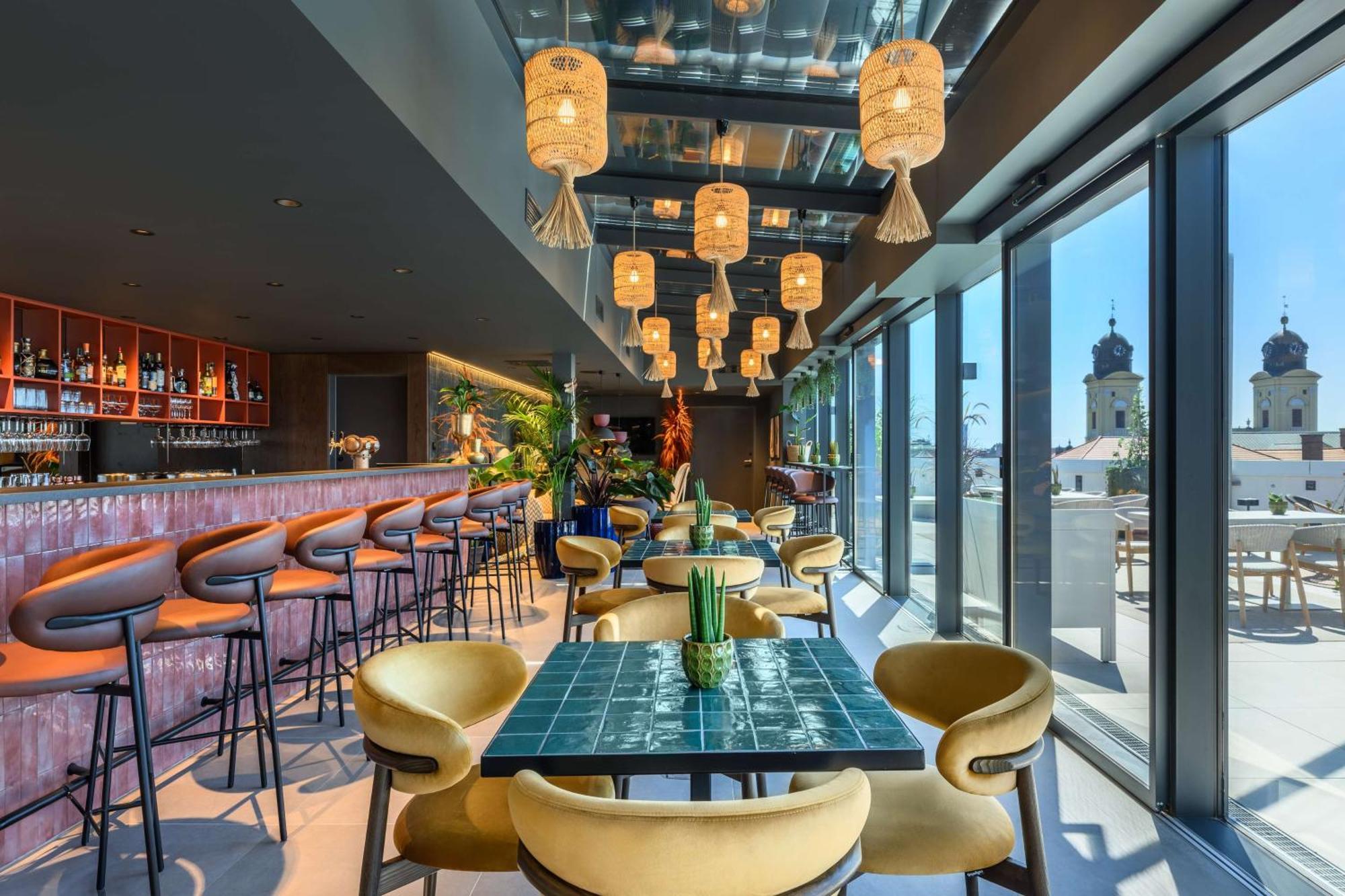 Hilton Garden Inn Debrecen City Center Екстериор снимка